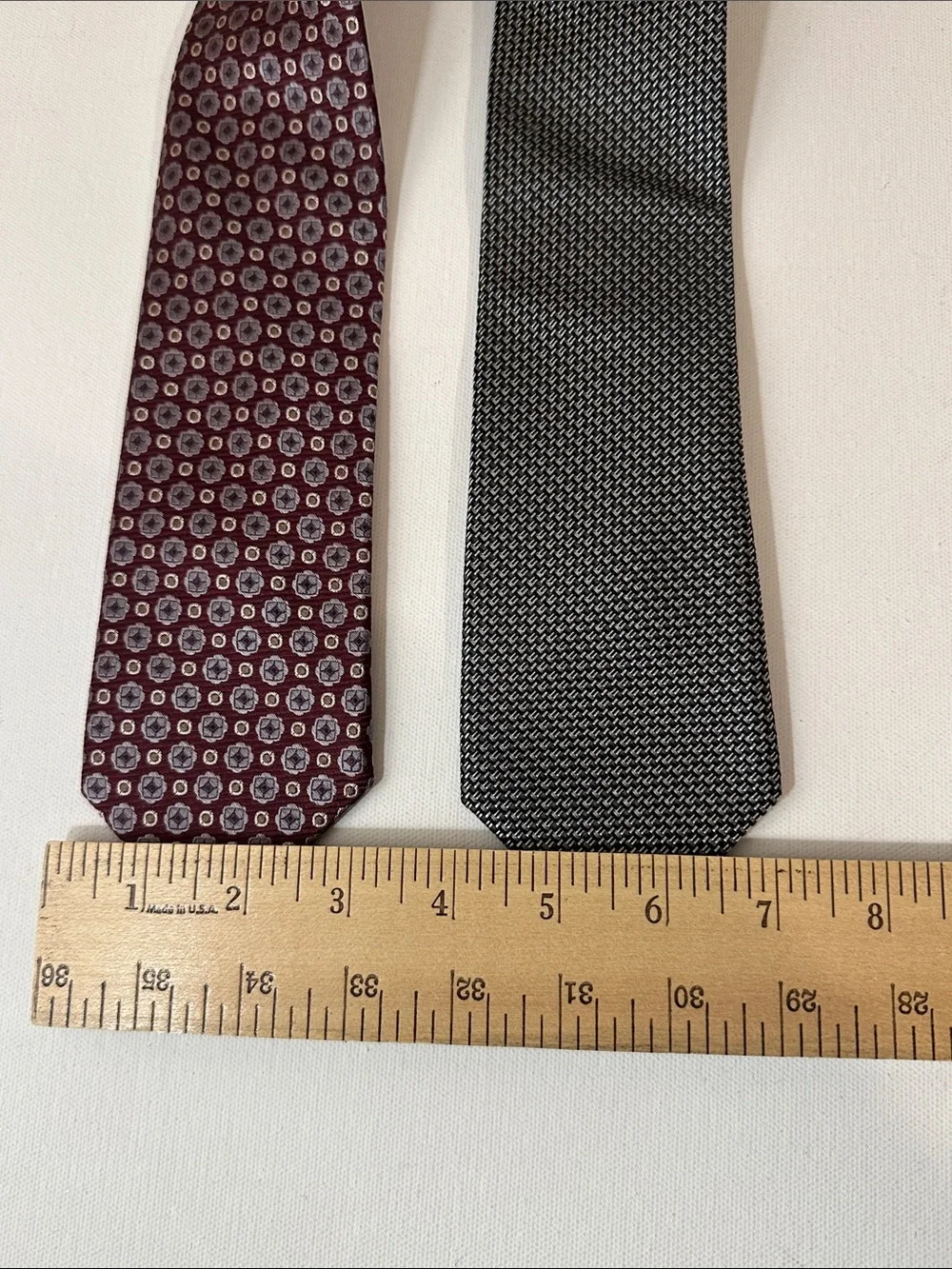 2 - MENS - JOSEPH ABBOUD TIES